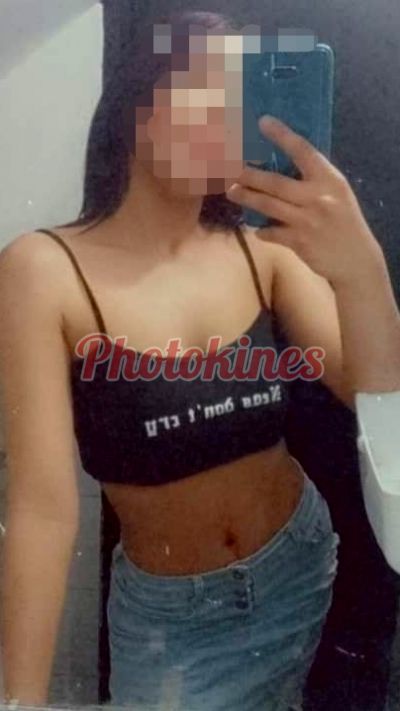 Carla, puta en Trujillo
