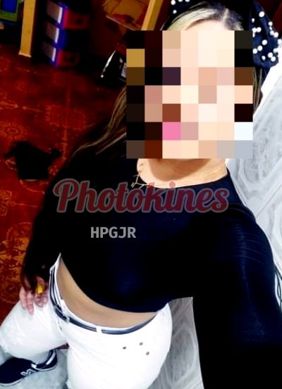 Nicoll, kinesióloga en Comas