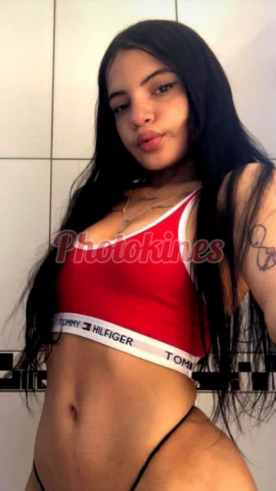 Mía, escort en Arequipa