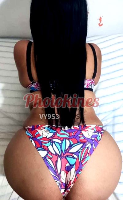 Mía, Escort en Comas