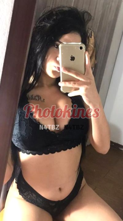 Andrea, puta en Lince