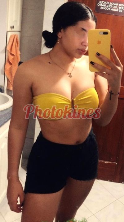 Cristina, puta en Trujillo