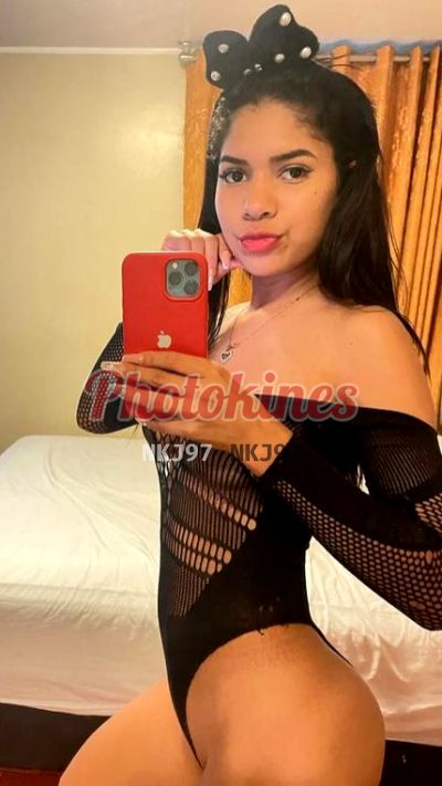 Roxi, escort en Ate