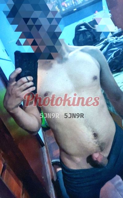 David B, hombre que hace videollamadas y sexting