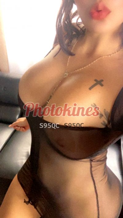 Canelita, mujer que hace videollamadas y sexting