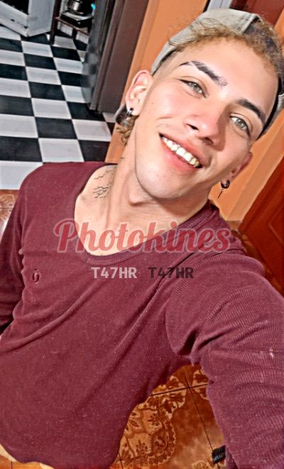 Alexander, hombre en Los Olivos