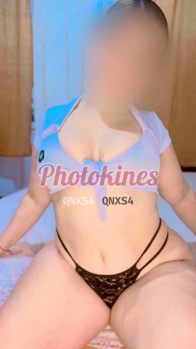 Viki, mujer que hace videollamadas y sexting