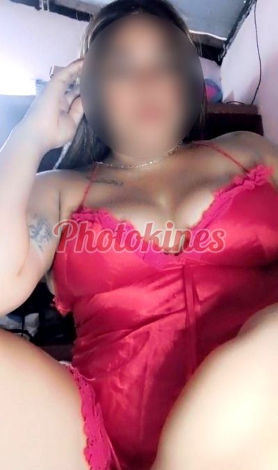 Carolina 989086131, Kine en Comas