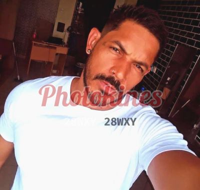 Arturh 933194497, Hombre en Lince