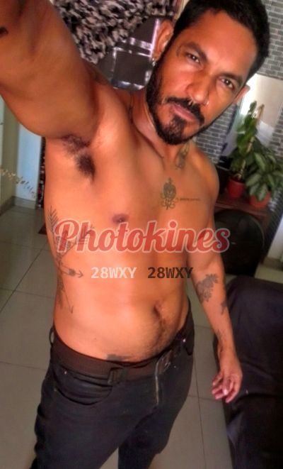 Arturh 933194497, Hombre en Lince