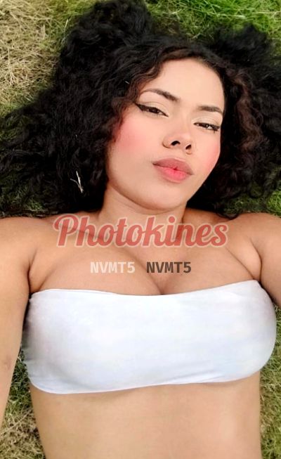 Isa, mujer que hace videollamadas y sexting