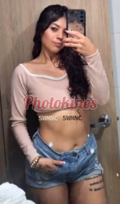 Kendall, mujer que hace videollamadas y sexting