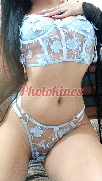 Yuly, mujer que hace videollamadas y sexting