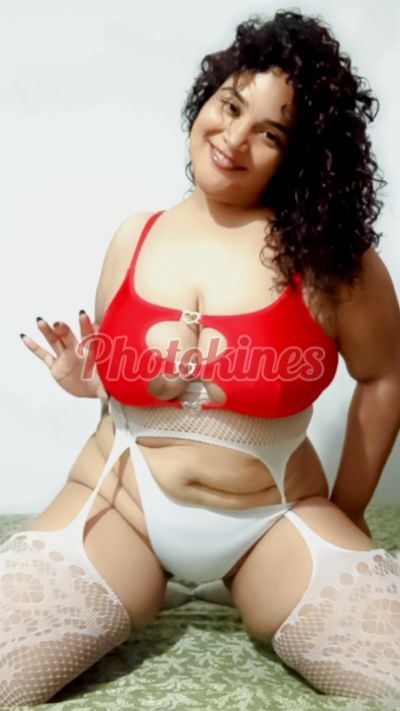 Tatiana, mujer que hace videollamadas y sexting