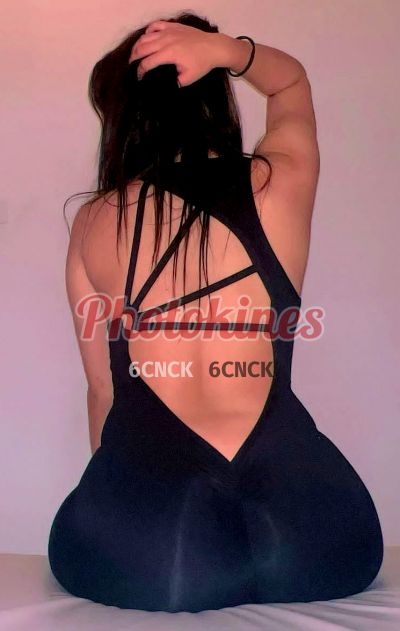Mariangel, Mujer que da masajes eróticos en Miraflores