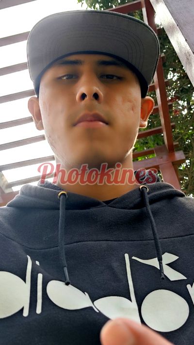 Escort, hombre en Ate