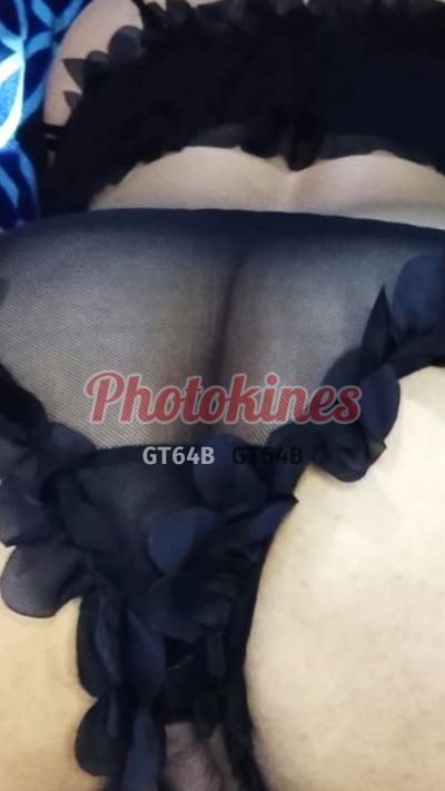 Rubby, mujer que hace videollamadas y sexting