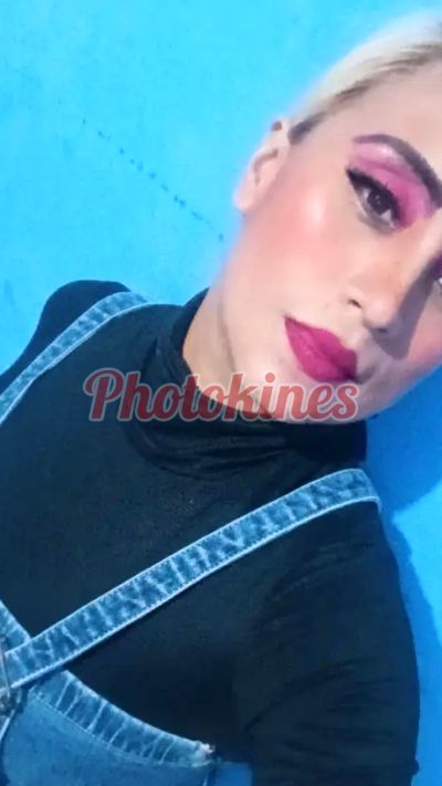 Britanny, mujer que hace videollamadas y sexting