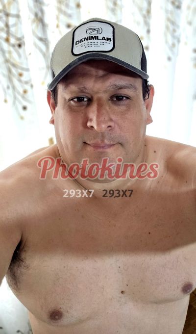 Axel, hombre en Los Olivos