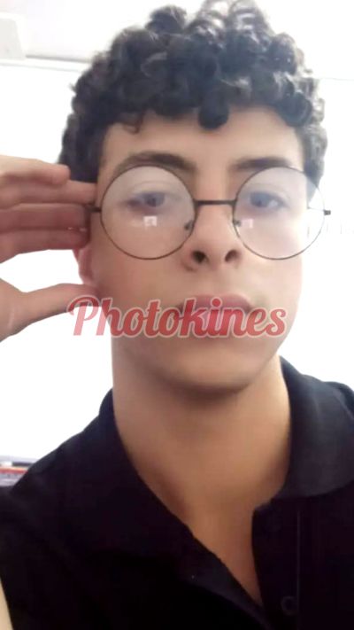 Hugo, hombre que da masajes eróticos en Miraflores