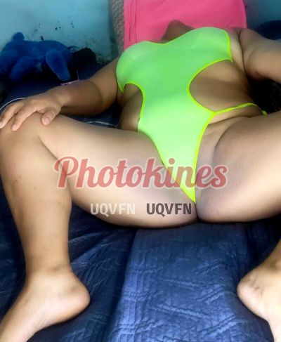 Alexa, mujer que hace videollamadas y sexting