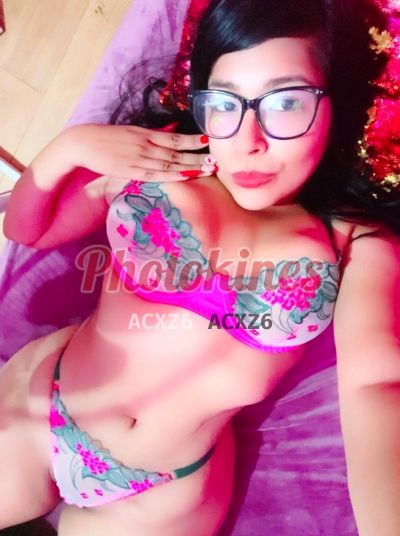 Lulú 971006798, mujer que hace videollamadas y sexting