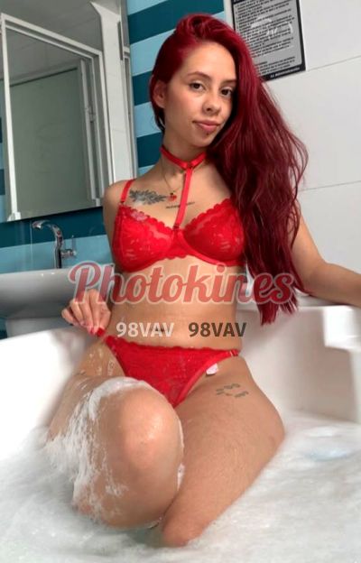 Rubí 917298610, mujer que hace videollamadas y sexting