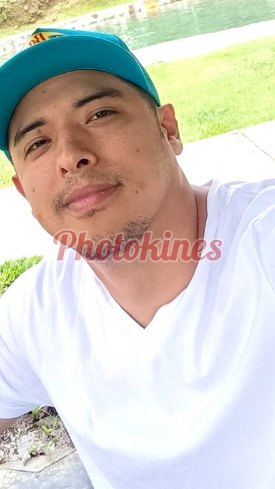Alejandro 990816157, hombre que hace videollamadas y sexting