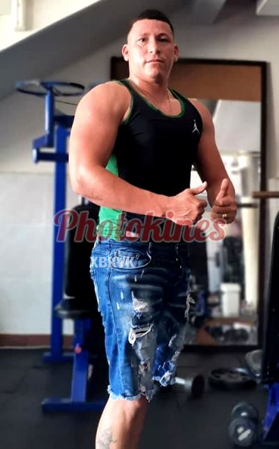 Lewis 904895863, hombre en Los Olivos