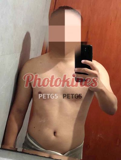Alexander, hombre que hace videollamadas y sexting