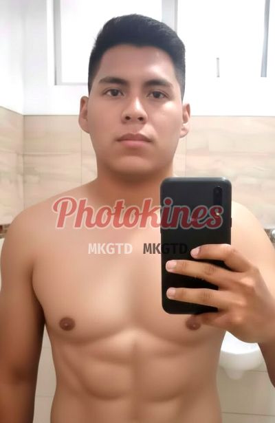 James 969008659, hombre que hace videollamadas y sexting