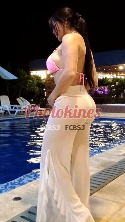 Carolina 923862180, kine en Miraflores