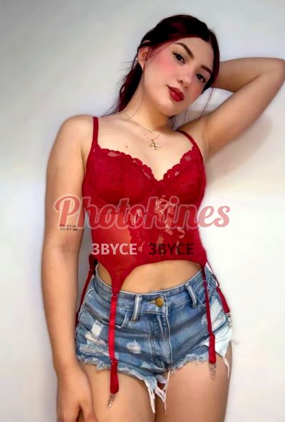 Nathy, mujer que hace videollamadas y sexting