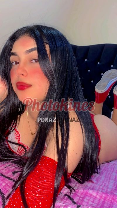 Monserrat, mujer que hace videollamadas y sexting